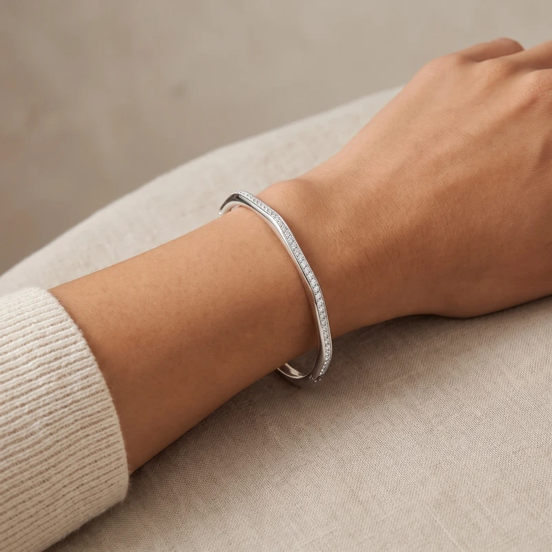 Dextera Bangle Octagon Shape White Rhodium 18.3 cm