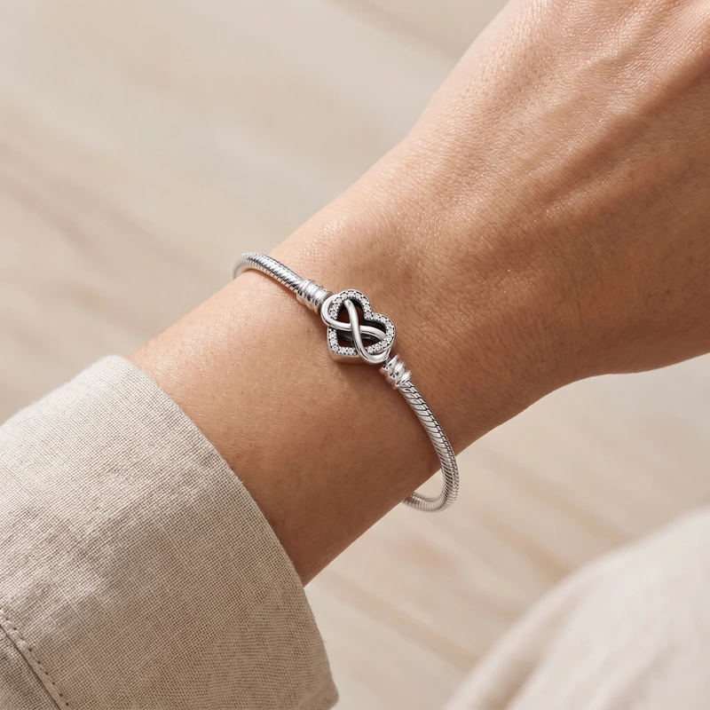 Sparkling Infinity Heart Clasp Snake Chain Bracelet 17 cm