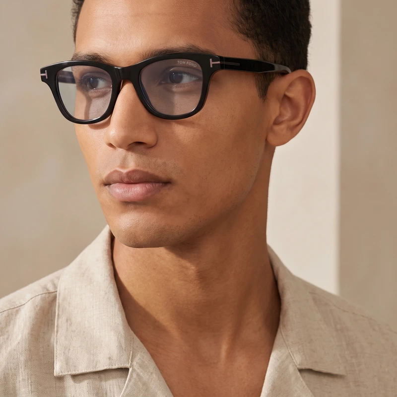 Square Sunglasses Black FT1353-D-N