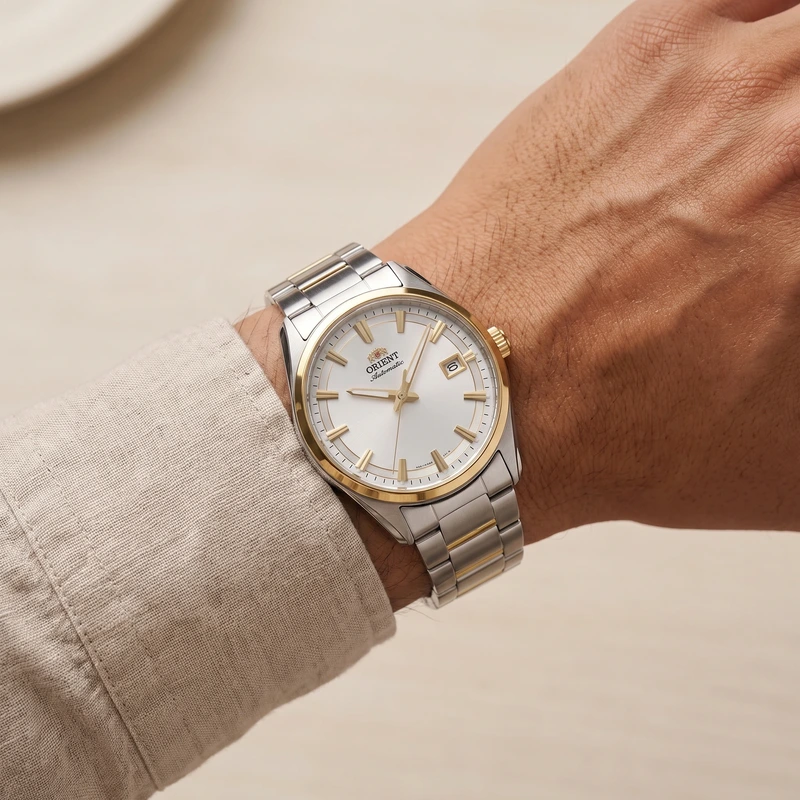 Classic Watch Stretto